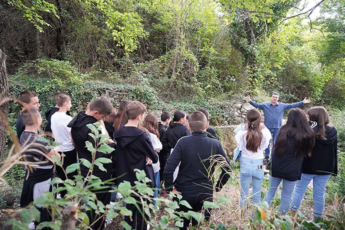 Projekt HeritageREVIVED: Solinski sedmaši na Rižinicama, uz Ilijin potok učili o kulturi i povijesti