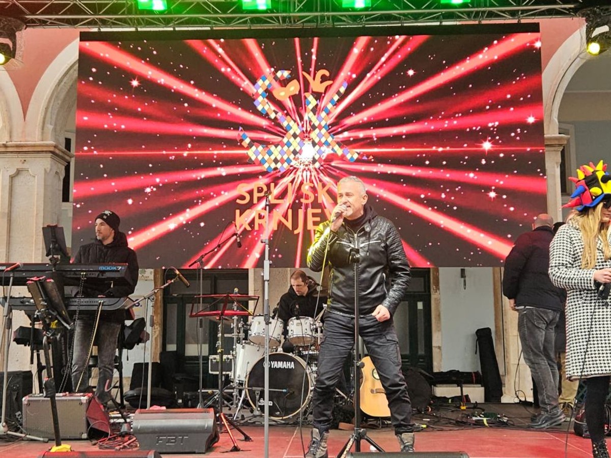 Prokurative - Krnjeval, Giuliano i Diktatori