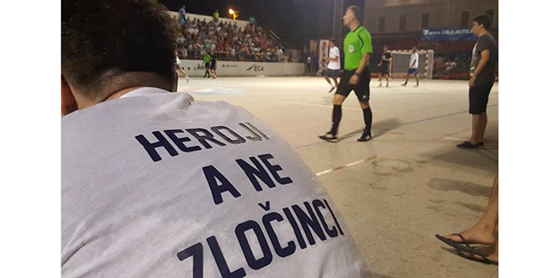 Torcida kup: Ekipa s Mertojaka nastupila u majicama 'Orjuna do Zemuna' i 'Heroji, a ne zločinci'