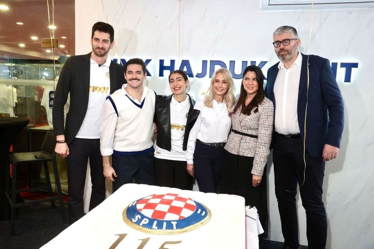 Panel Hajduka, otkrivanje Tijardovićeve biste | foto: Veljko Martinović