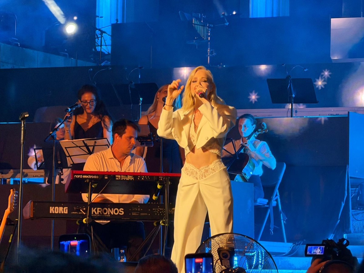 Danas su je hejteri kritizirali zbog outfita, pogledajte koju je modnu kombinaciju odabrala za večerašnji koncert