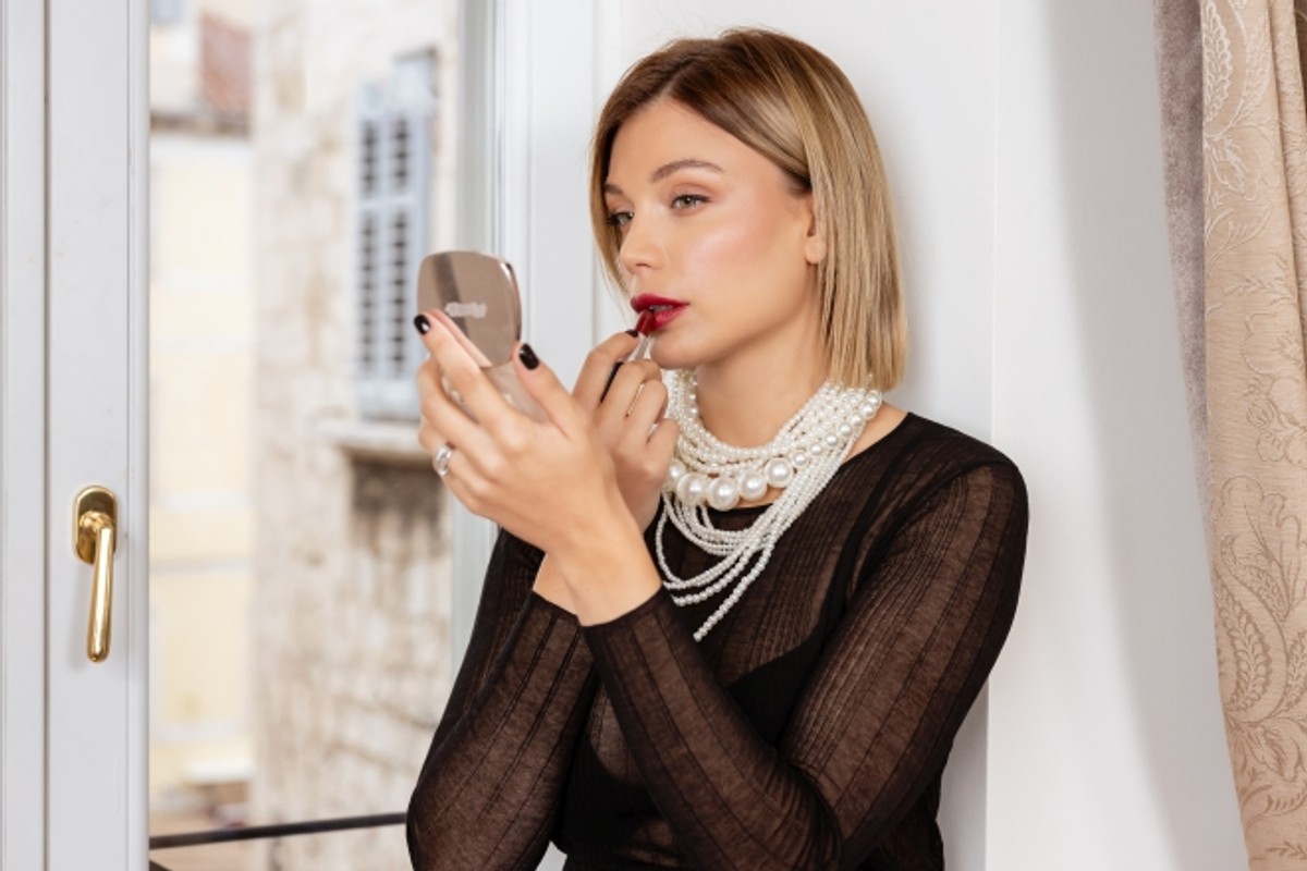 JOKER FASHION PORTFOLIO Blagdani u ritmu fashion hitova