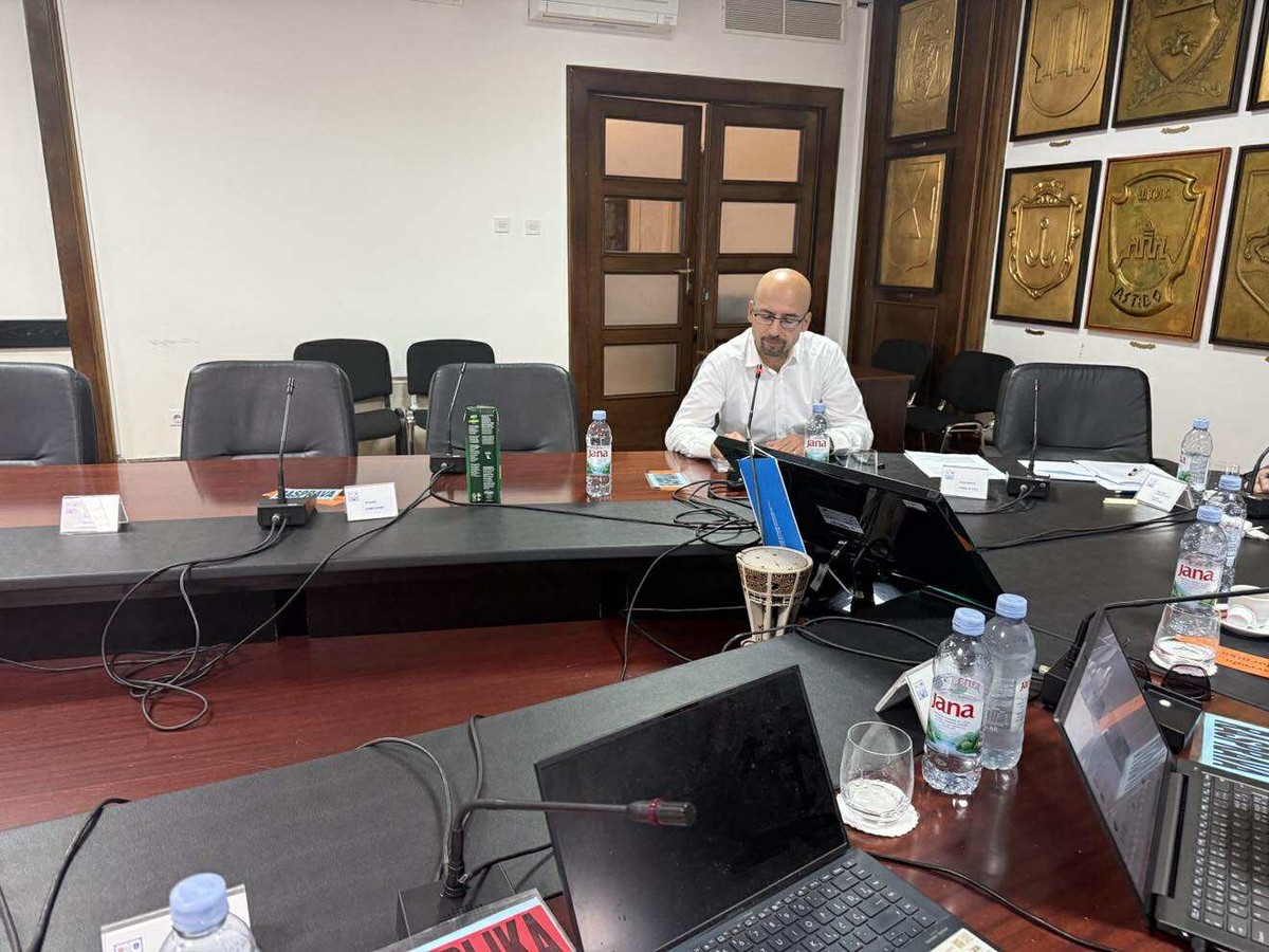 DIREKTOR ŽNJANA 'Sve odluke, tako i za kupnju namještaja je donosio Upravni odbor. Ako se s nečim ne bih slagao, proguralo bi se na Skupštini'