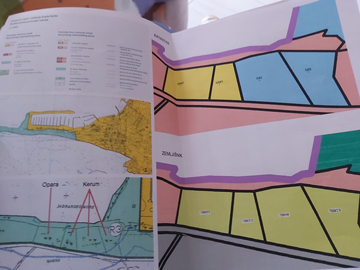 GRADONAČELNIK SPLITA TUŽI DRUŠTVO MARJAN Srđan Marinić: Mogu samo poručiti - sram ga bilo!