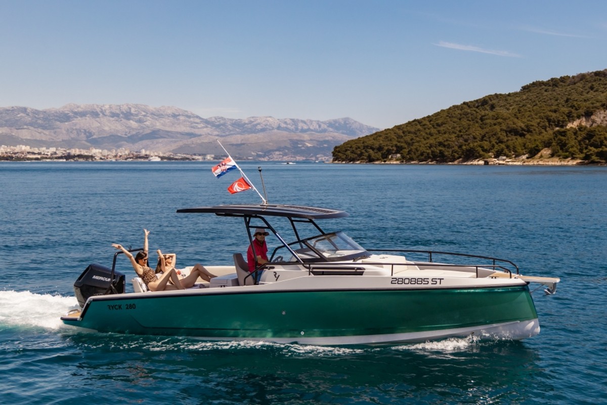 JOKER FASHION PORTFOLIO: Na valovima ljetnih trendova