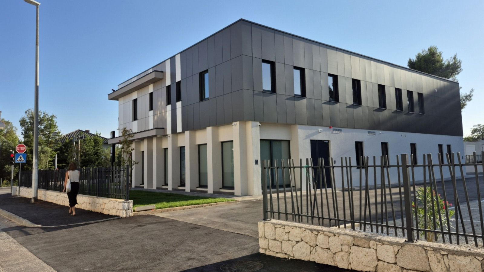 Robot, laboratorij i šest ordinacija: Otvara se novi zdravstveni objekt u Kaštel Gomilici