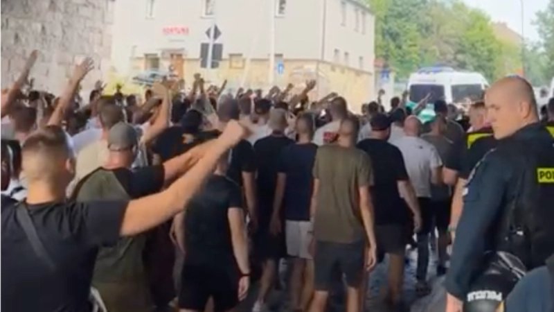 VIDEO: Pogledajte prolazak Torcide kroz Vilnius