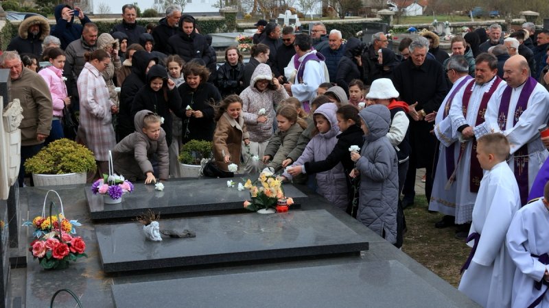 FOTO Počelo obilježavanje 82. obljetnice stradanja nevinih žrtava potkamešničkih sela