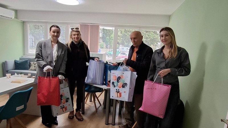 'Stanari zajedno' darovali djecu i majke 'sigurne kuće'