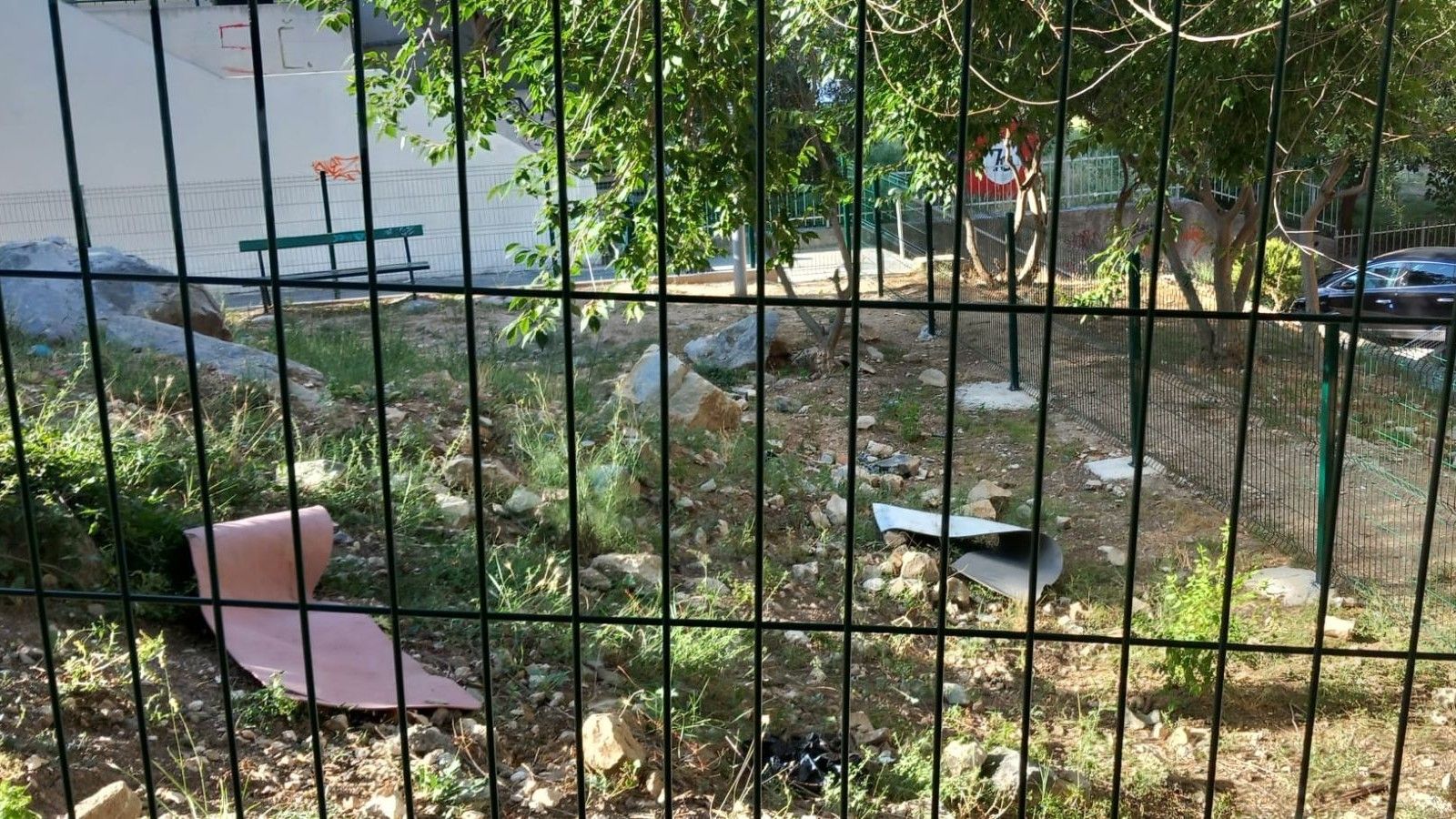 FOTO Park za pse u koji je uloženo 15 tisuća eura sada ovako izgleda, stanari ogorčeni