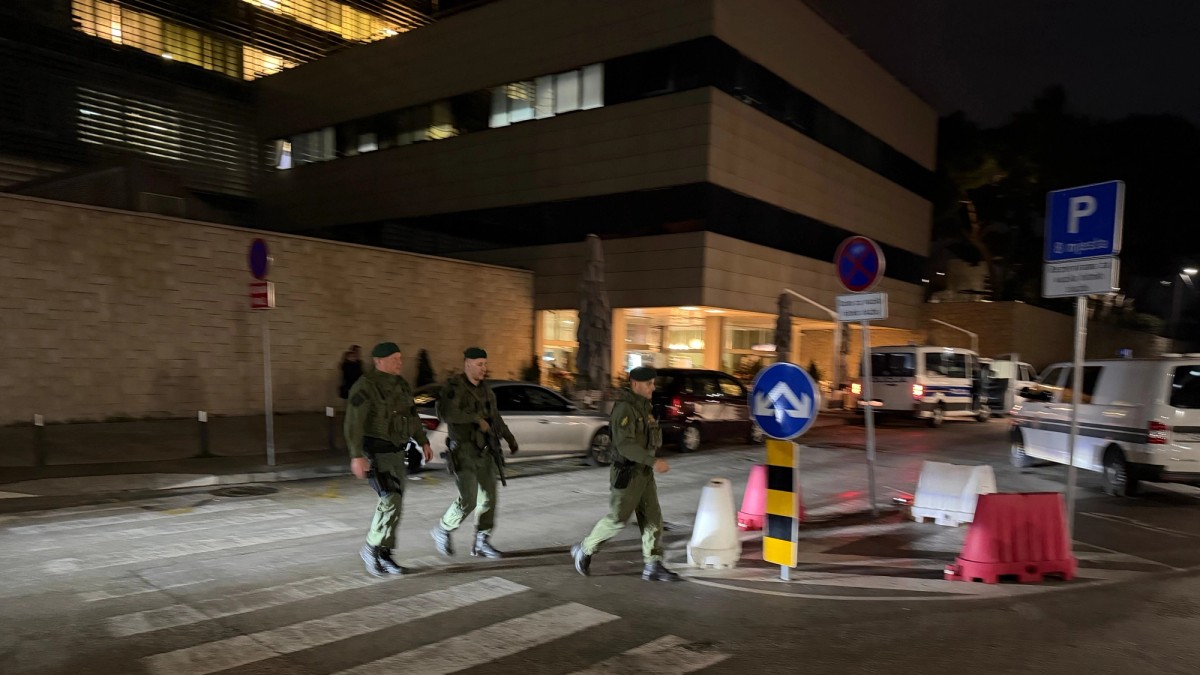 Požar na Bilicama: Stanje ispred bolnice