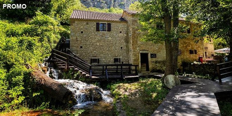 Ogrlice sred kanjona rijeke Krke