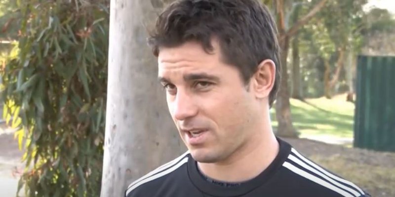 S Hajdukom je osvojio naslov prvaka, a i dalje je igrački aktivan u 41. godini