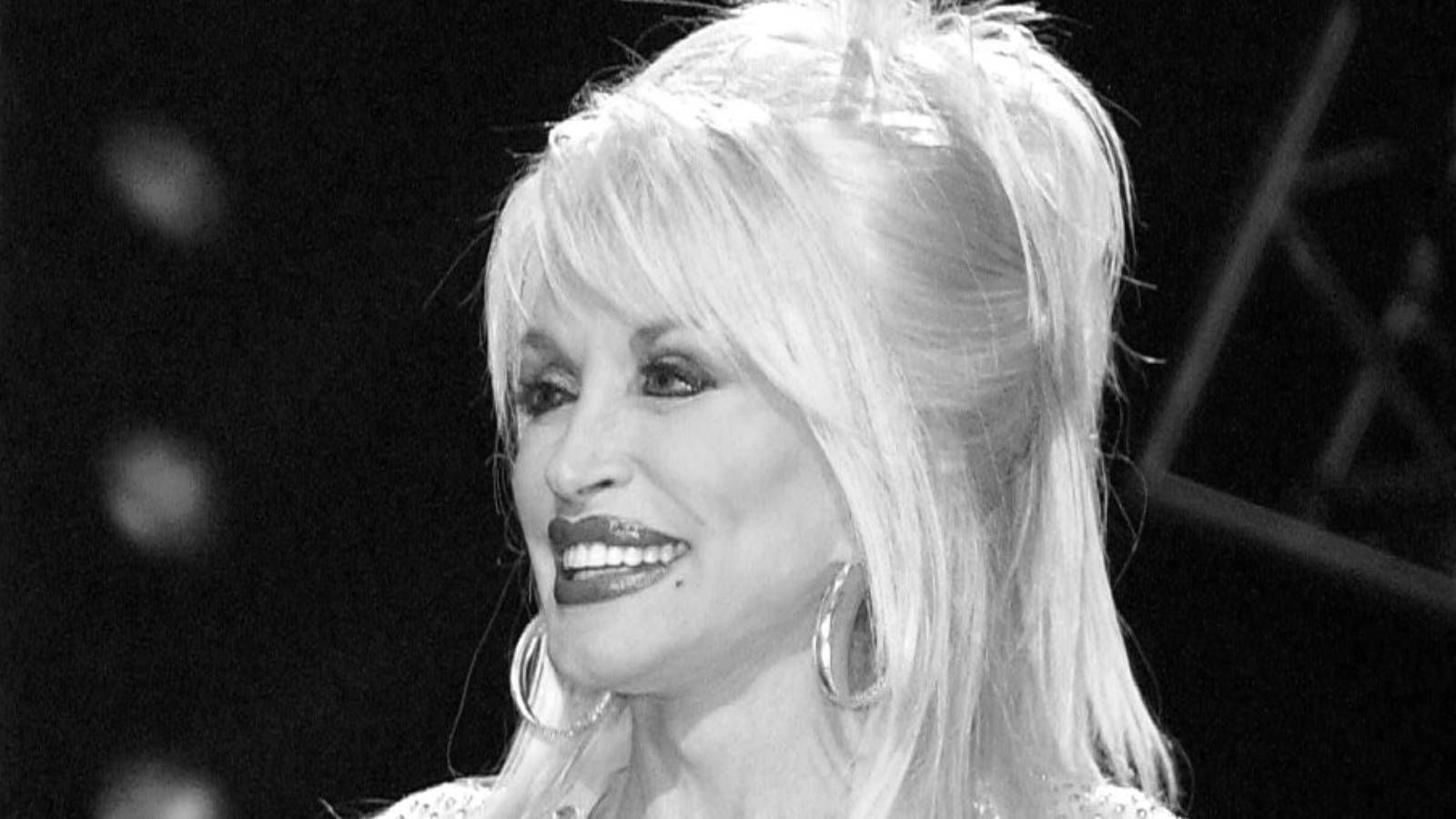Poznato je gdje će biti pokopana Dolly Parton: Na posljednji počinak otići će u prepoznatljivim štiklama i pamučnoj haljini