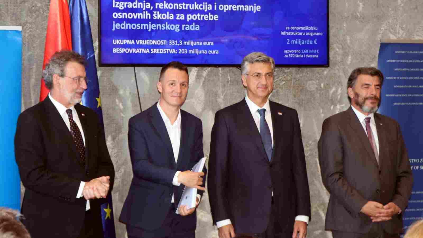 Povijesna investicija u obrazovanje: Makarska osigurala 12,6 milijuna eura za dogradnju osnovnih škola i jednosmjensku nastavu