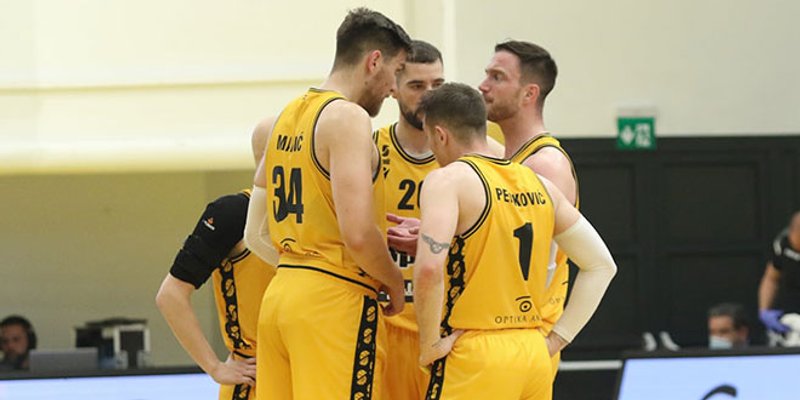 IZ NAVIJAČKOG KUTA: Ajmo, 'žuti', isperite gorčinu koju nam 30 godina serviraju Cibona i Dinamo, kako ovaj Mamićev, tako i onaj ugašeni