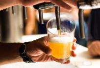 SUBOTNJA FEŠTA NA PAZARU Split Craft Beer Fest uz hitove Guns N' Rosesa
