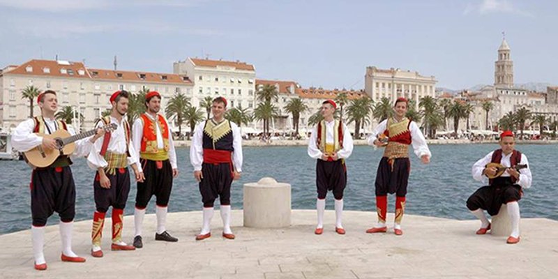 Klapa Kaše debitira na Splitskom festivalu