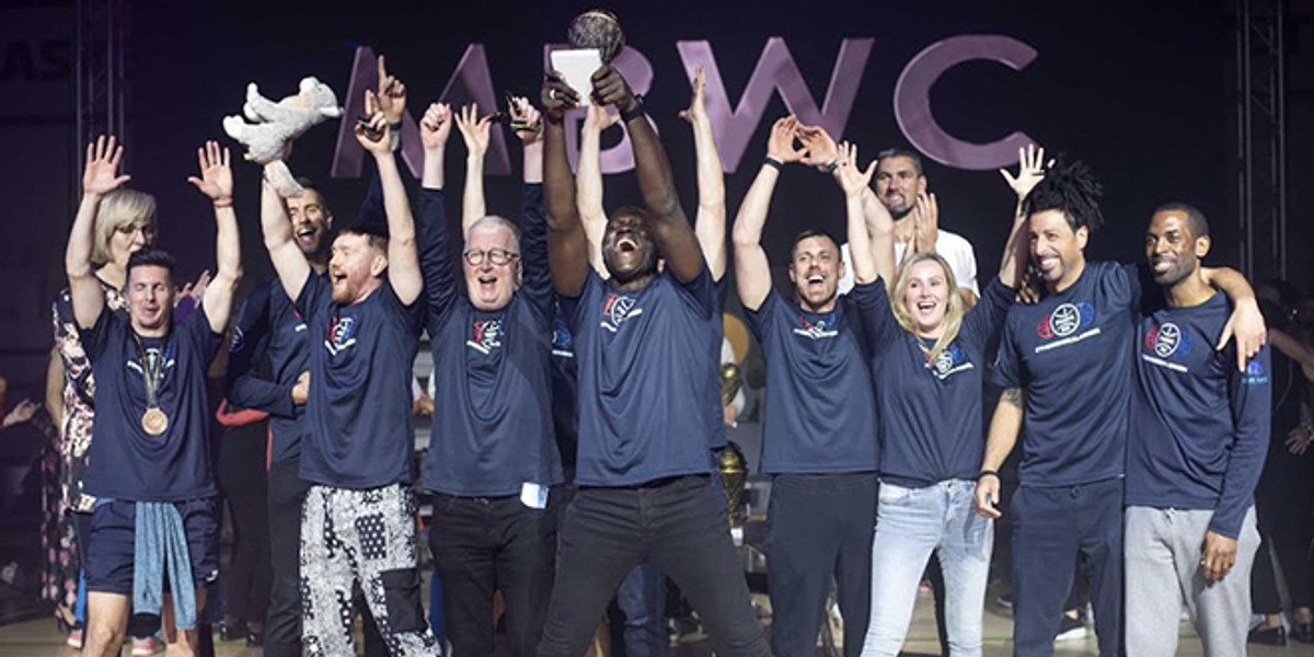 Spektakl u Omišu opravdao očekivanja, MVP Stipe Bekavac, ovacije legendarnoj Raziji Mujanović