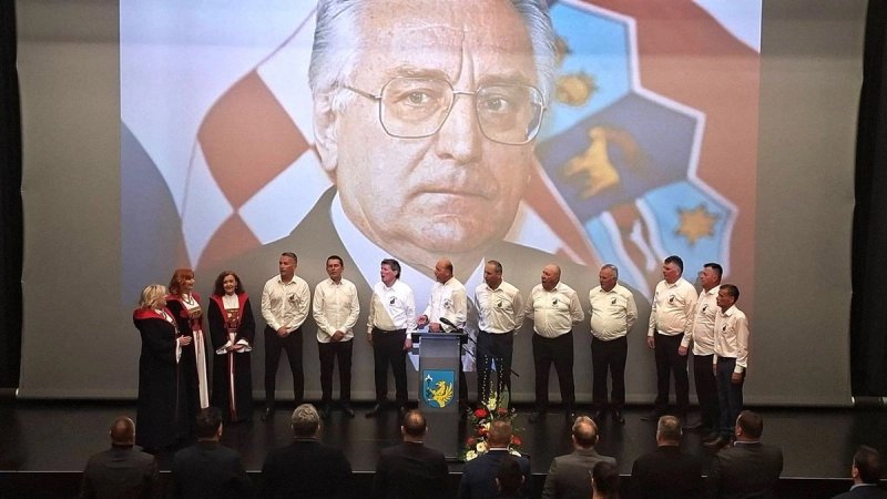 FOTO Obilježena 36. obljetnica pokušaja atentata na dr. Franju Tuđmana, tog je dana osnovan HDZ Benkovac