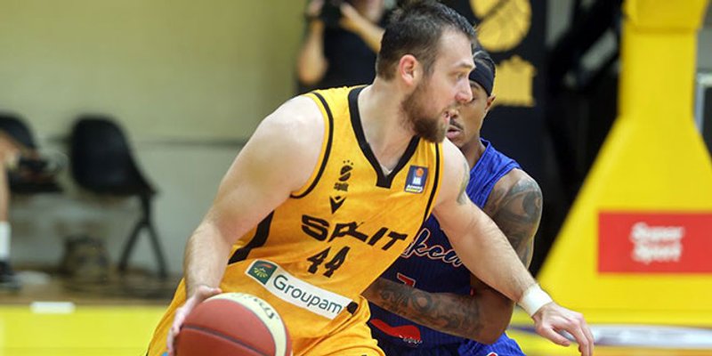 KO(Š)MENTAR: Da, 'žuti' izgledaju tragično, igrači su najodgovorniji za to, ali vrijeme je da se stane na balun