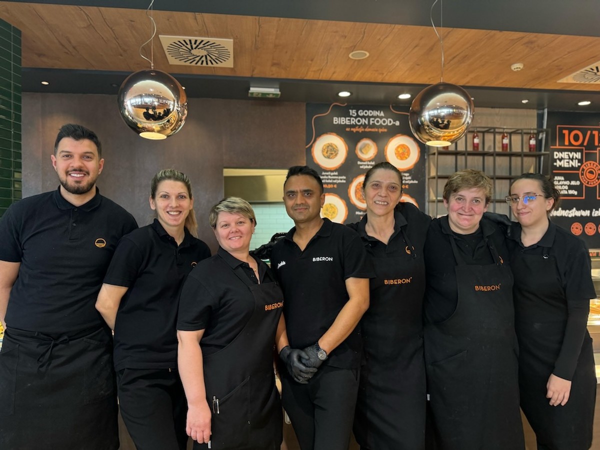 BIBERON SLAVI Posebna ponuda domaće spize povodom 15 godina poslovanja
