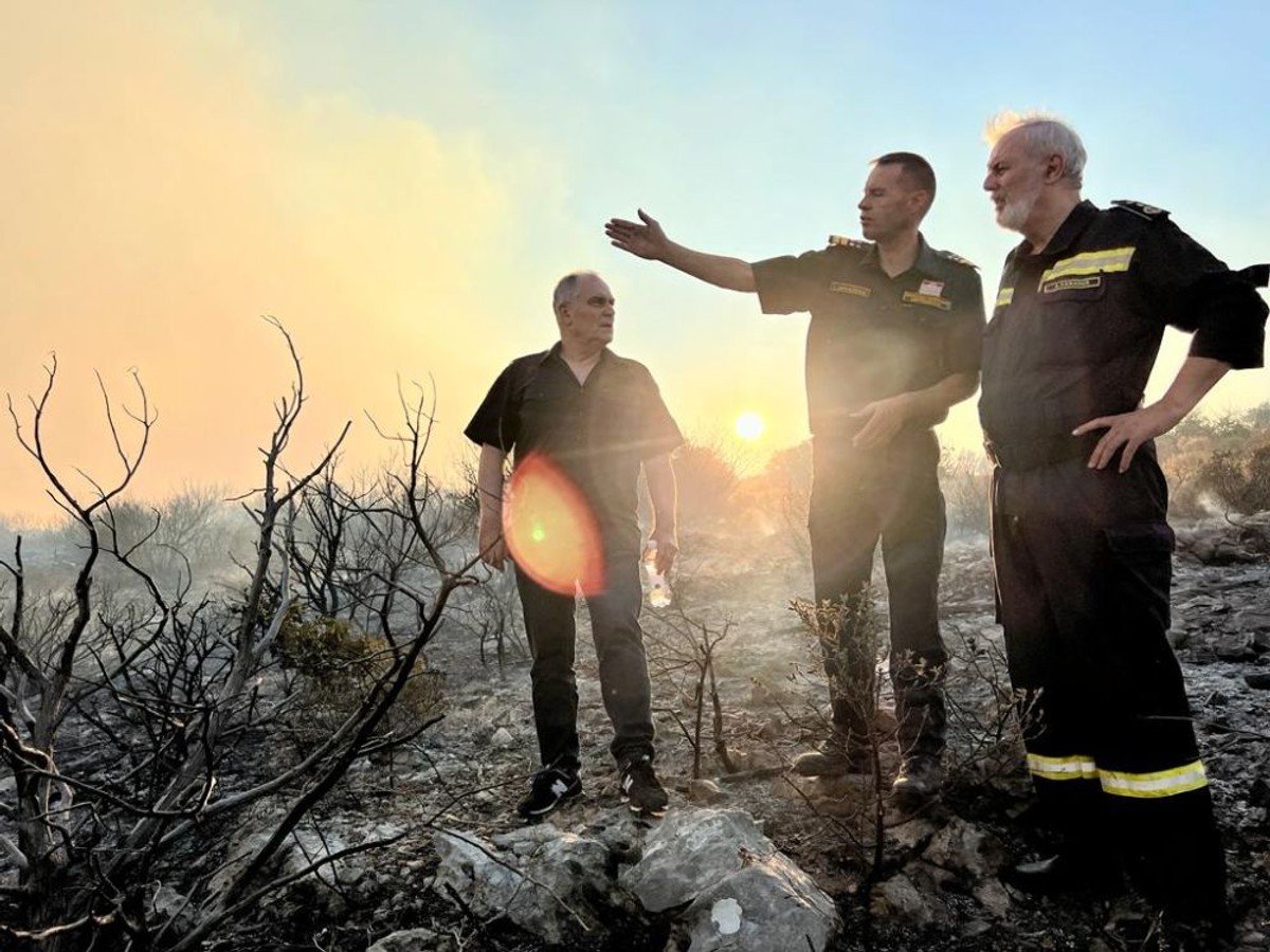 Župan Boban na požarištu | foto: SDŽ