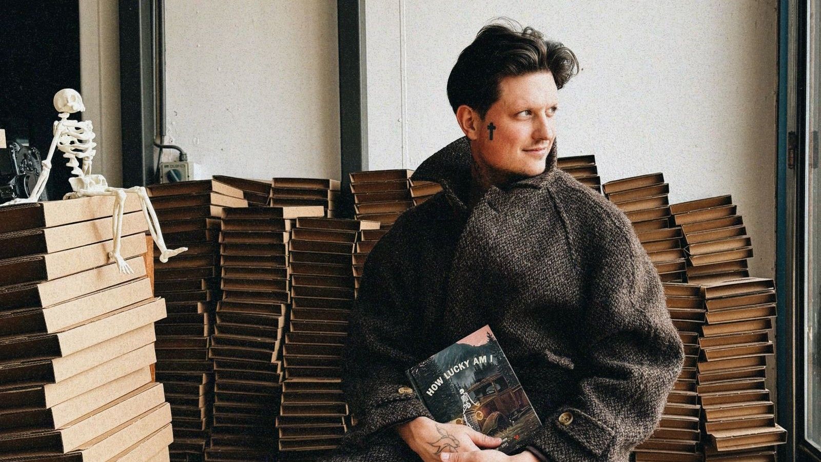 Profil malog kostura na Instagramu prati šest milijuna ljudi, knjiga o njemu sada i na hrvatskom jeziku