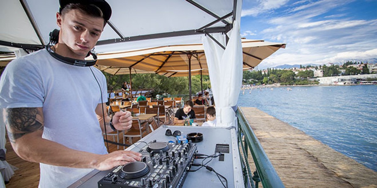 Idemo na Bačvice: Beach&Booze bar donosi dnevne partyje, koji Splitu nedostaju