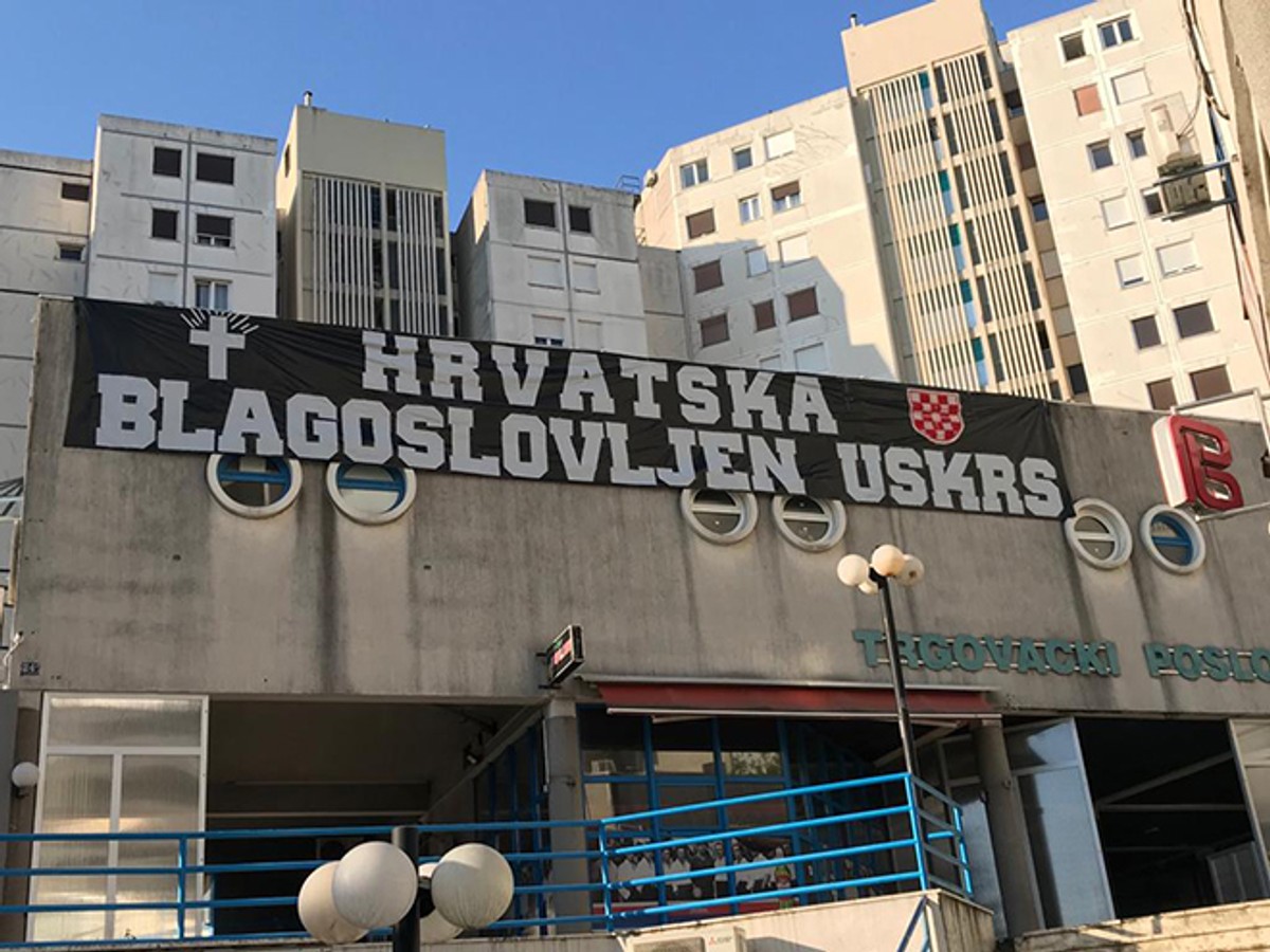 Torcida Pujanke čestitala Uskrs na svoj način