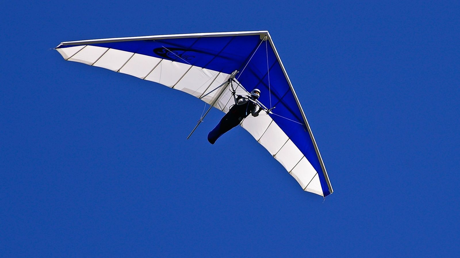 ZMAJ PAO KOD PAKRACA 'Nije uspio uhvatiti željenu visinu, ima puno ozljeda'