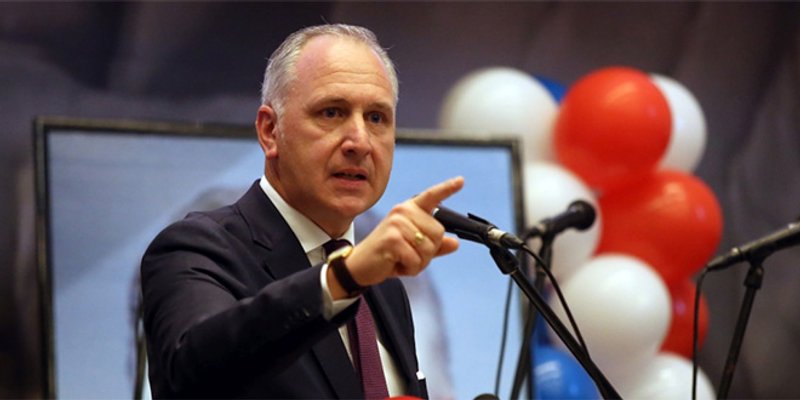 REVOLT ZBOG GRADSKIH STIPENDIJA Andro Krstulović Opara prozvan da je pogodovao određenim kategorijama studenata!