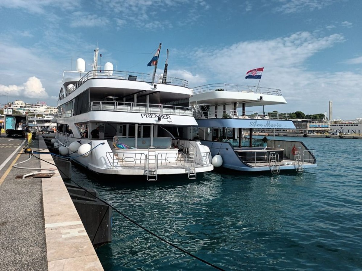 Brod Ave Maria | foto: Veljko Martinović