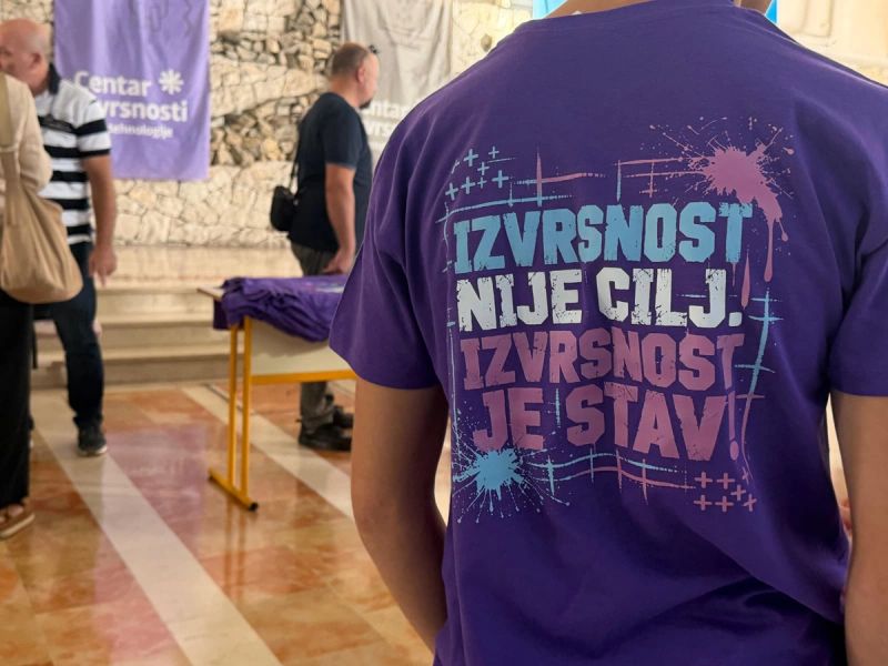 DAROVITA MLADOST Dok njihovi vršnjaci subotom spavaju, više od 400 učenika ustajat će rano kako bi učili više