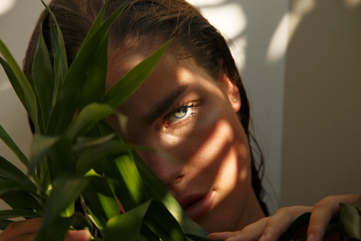Ljetni glow ne dolazi slučajno: Ovo su tretmani za kožu koje dermatolozi preporučuju tijekom ljeta