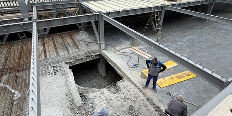 Urušen krov na novoj garaži na Trsteniku