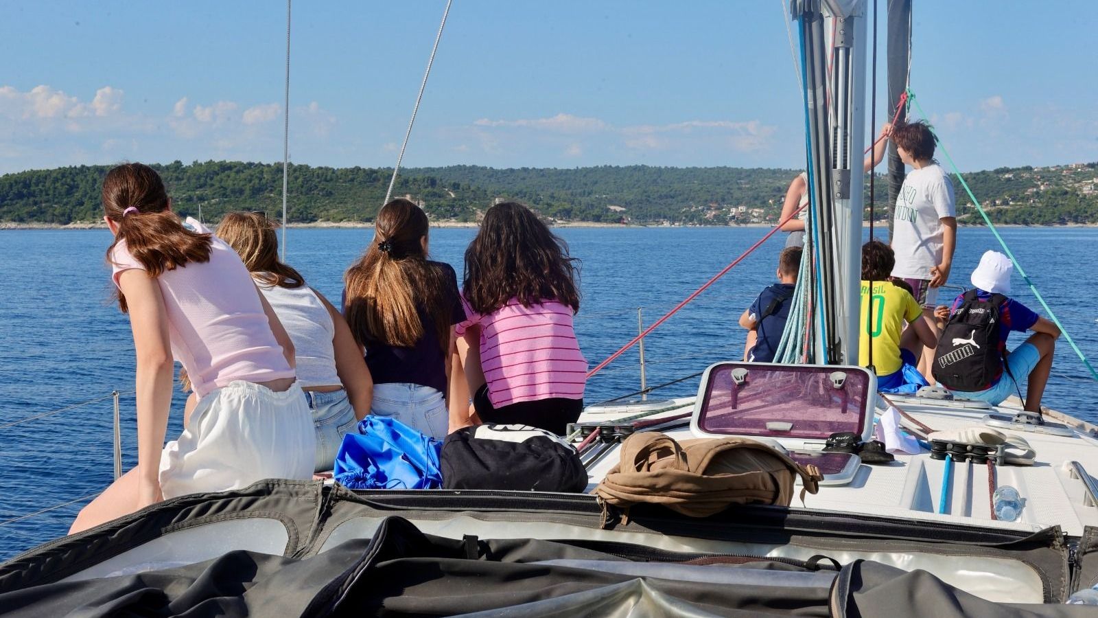 Maestral u jedrima: Mladi iz Centra Maestral upoznali čari jedrenja
