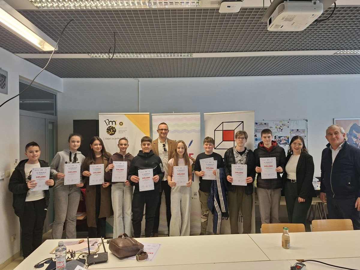 FOTOGALERIJA: U Splitu održana županijska razina natjecanja Robokup 2026.