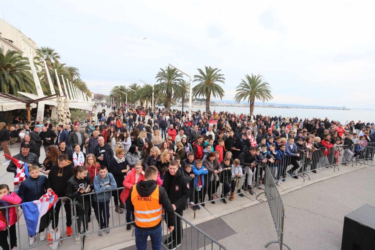 Doček vaterpolista, 19. 2. 2024. | foto: Veljko Martinović