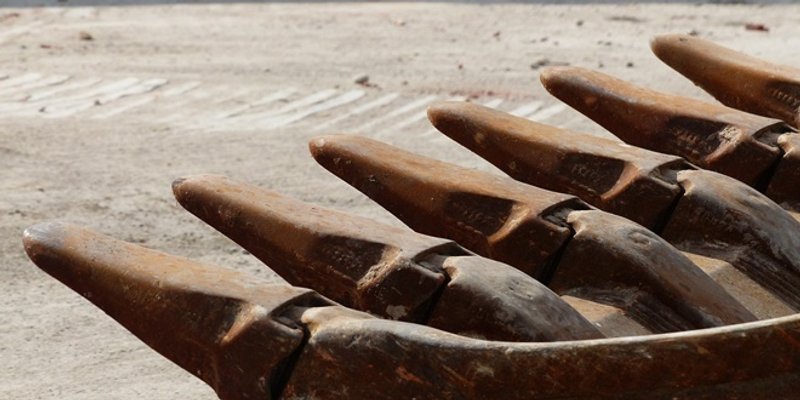 NIJE ZA ZATVOR, NEGO BOLNICU Neubrojiv ubio očuha bagerom 