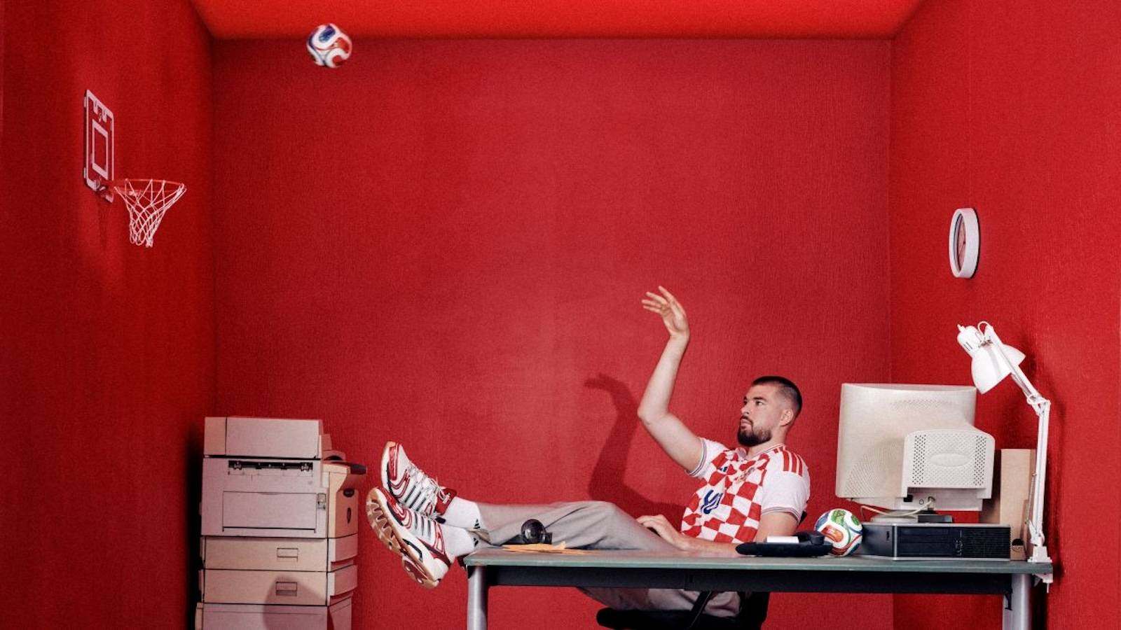 FOTO: HNS i adidas predstavili nove dresove hrvatske nogometne reprezentacije