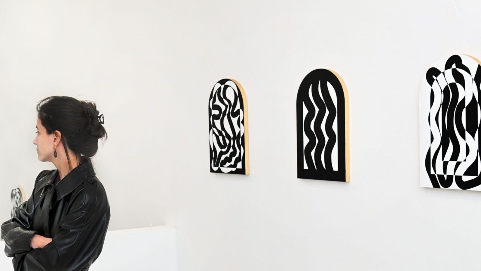 FOTOGALERIJA: U splitskoj Galeriji Studio-21- otvorena izložba bugarskog umjetnika Kaloyana Ivanova