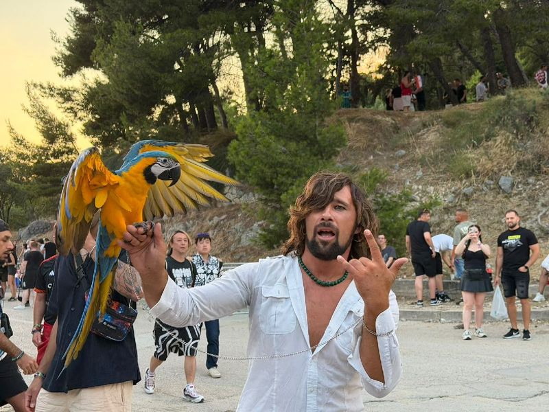 FOTO/VIDEO Splićanima i turistima ukrao pažnju: Na Ultru stigao s posebnom pratnjom