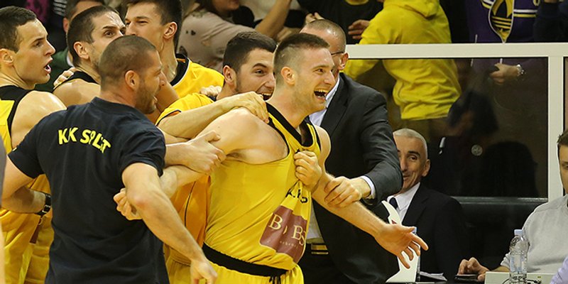 OTIŠAO LJUBIMAC GRIPA Henrik Širko potpisao za Peristeri!