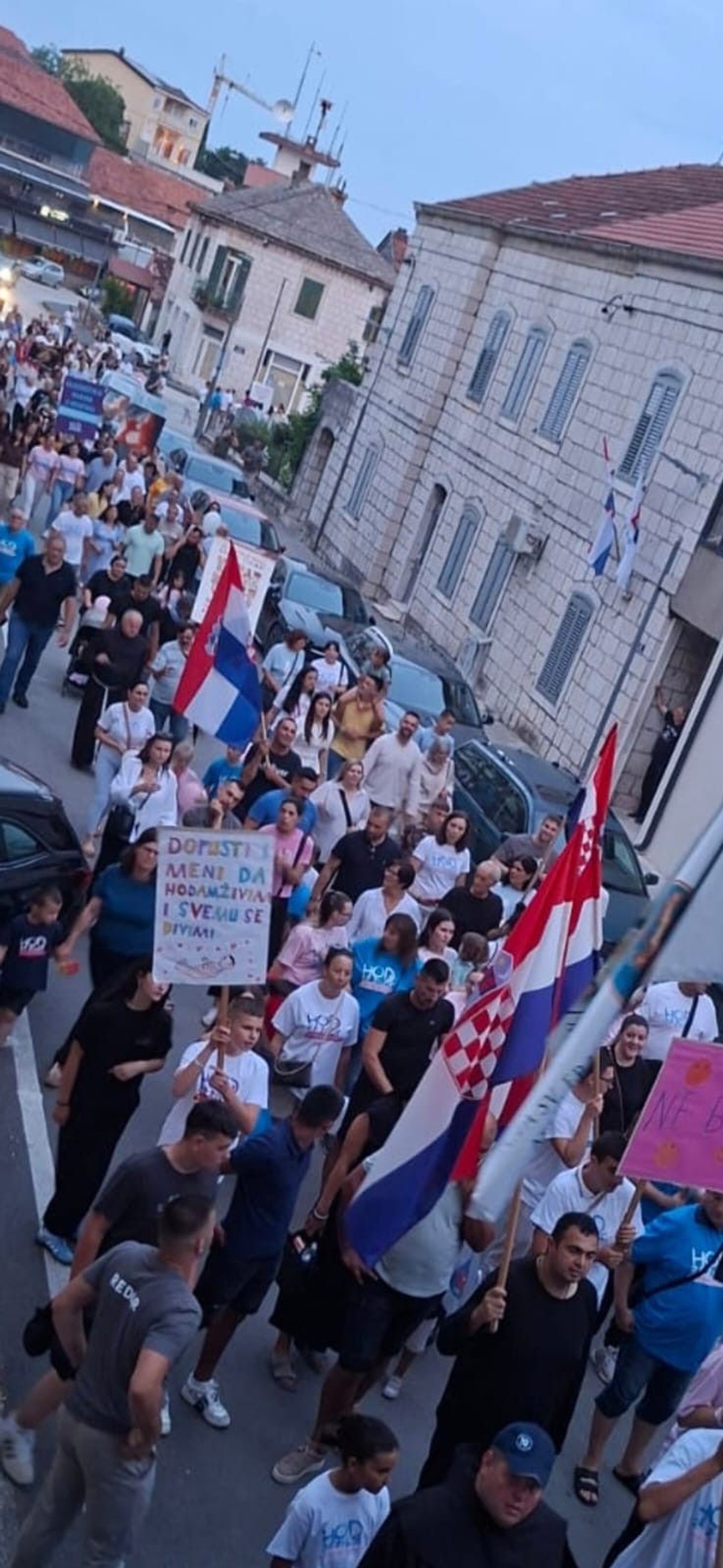 Hod za život održan u Imotskom: Sudionici istaknuli potrebu za većom zaštitom života i podrškom ženama