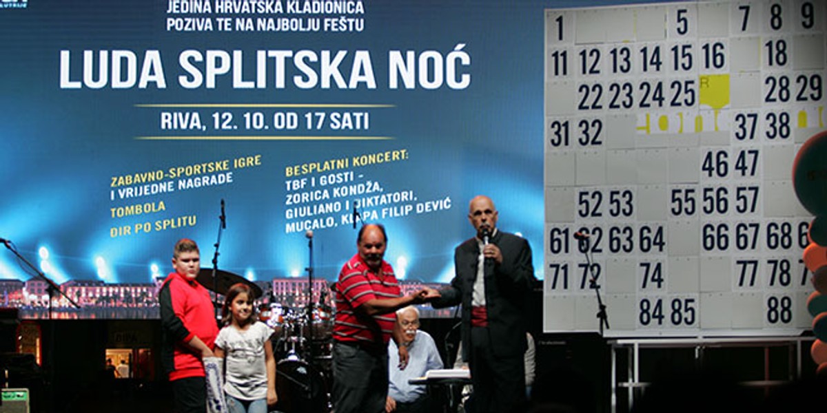 VIDEO: Raspjevana je večeras bila splitska Riva