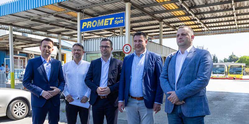 REVIZIJA DUGA Ipak će nastaviti prometovati autobusi prema Omišu, Trogiru, Kaštelima i Klisu