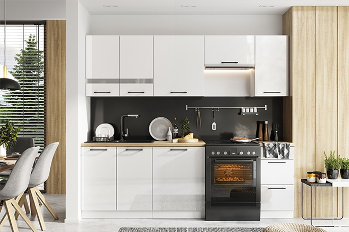 Iskoristite svaki kutak u kuhinji: praktične ideje za male kuhinje