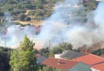 PLANULO IZNAD PRUGE: Jutarnji požar u Kaštel Starom digao na noge sva tri kaštelanska DVD-a