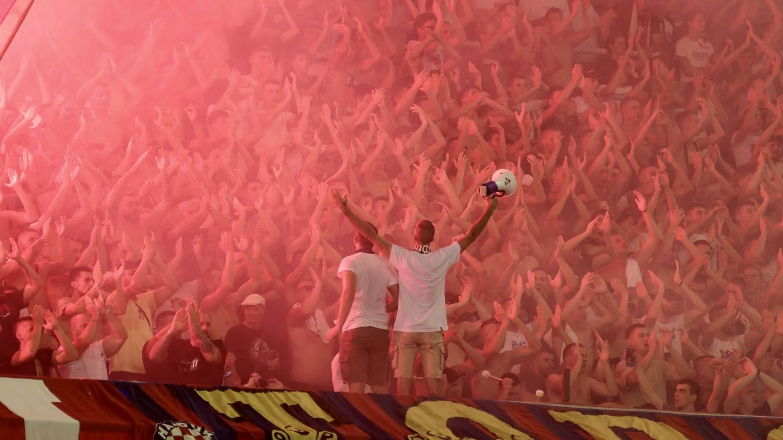 Torcida: 'Uprava, odlazi'